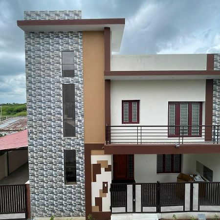 Doctor'S Homestay Tiruvannamalai Ngoại thất bức ảnh