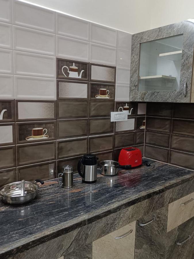 Doctor'S Homestay Tiruvannamalai Ngoại thất bức ảnh