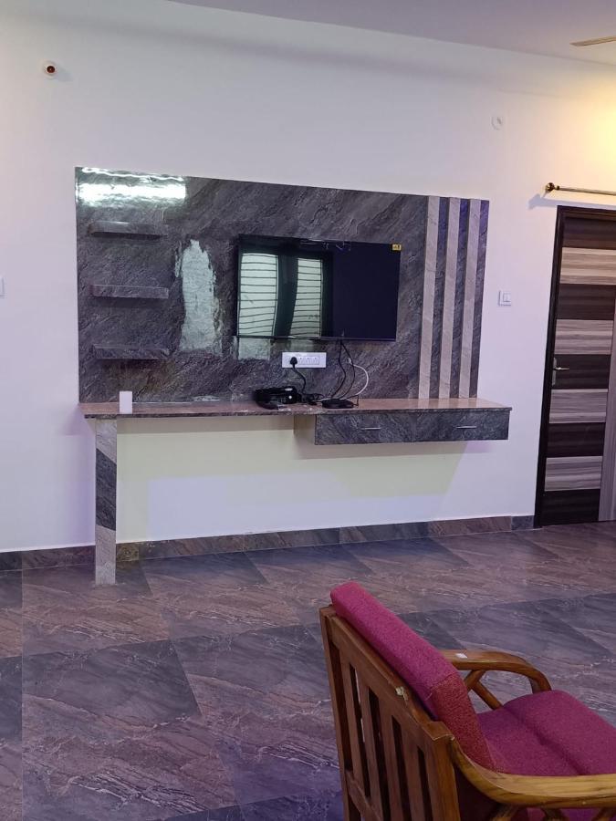Doctor'S Homestay Tiruvannamalai Ngoại thất bức ảnh