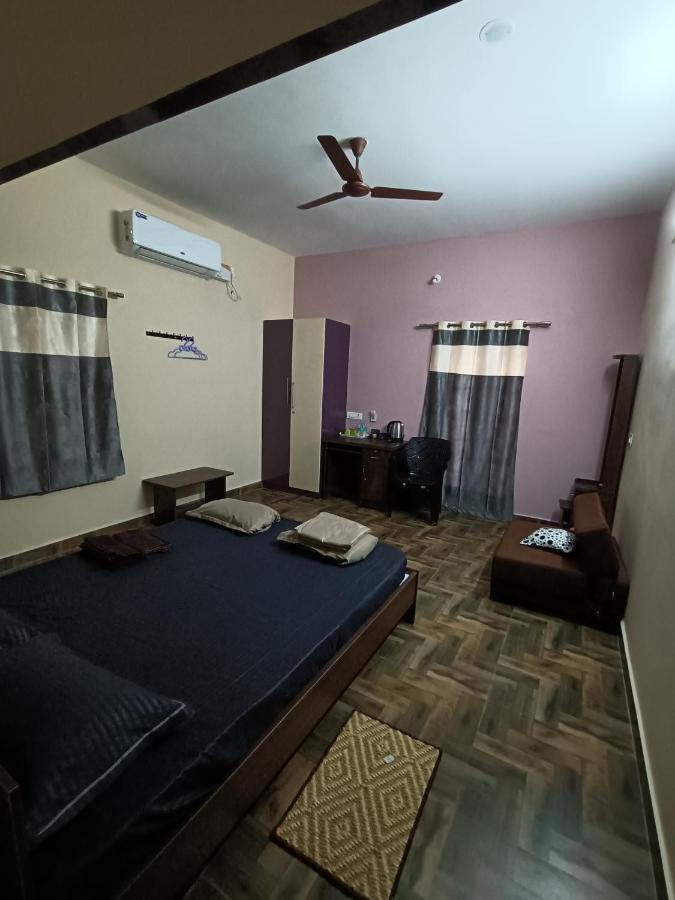 Doctor'S Homestay Tiruvannamalai Ngoại thất bức ảnh